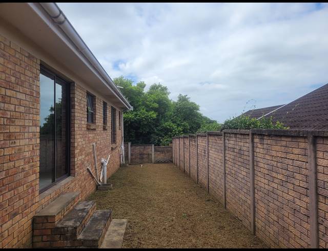3 BEDROOM TOWNHOUSE FOR SALE IN BEACON BAY